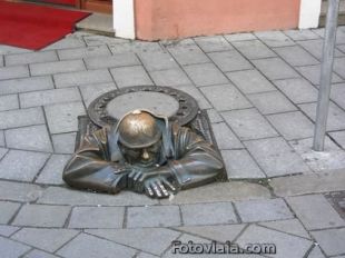 A C&Uacute;PULA DO BNG BAIXOU AO SUMIDOIRO