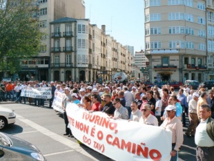 Unha manifestaci&oacute;n dos traballadores de Serrabal, en xu&ntilde;o de 2007 / Imaxe: CIG