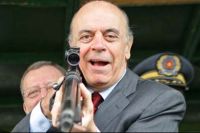 Jos&eacute; Serra, do opositor PSDB