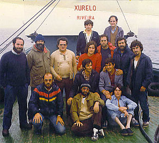 Tripulaci&oacute;n do 'Xurelo' que en 1981 partiu de Ribeira para denunciar o cemiterio nuclear / culturamaritima.org