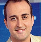 Juli&aacute;n Reyes