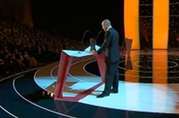 Tosar falou "na s&uacute;a lingua" na gala