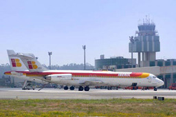 O aeroporto de Lavacolla (Santiago de Compostela) &eacute; o que maior fluxo de viaxeiros rexistra