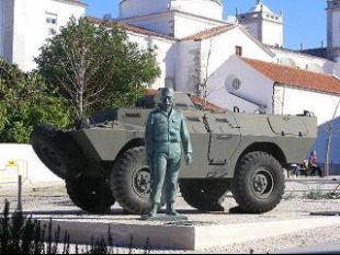 Praza dedicada a Salgueiro Maia en Santar&eacute;m