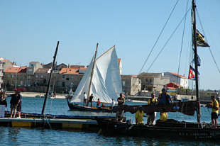 Estampas do Encontro de Embarcaci&oacute;ns Tradicionais celebrado en Cambados en 2005