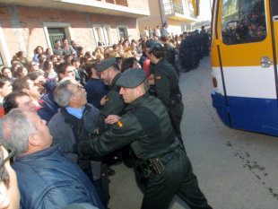 Un momento da folga de Transportes La Uni&oacute;n, en 2001