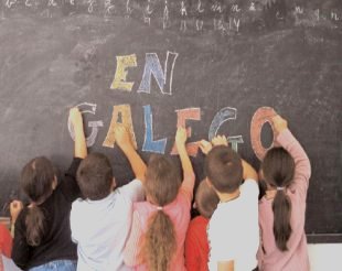 Os programas estaban pensados para nenas e nenos que apenas te&ntilde;en contacto coa lingua do pa&iacute;s