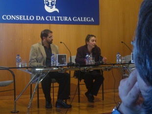 Henrique Monteagudo e Mar&iacute;a Xos&eacute; Agra presentaron o acto