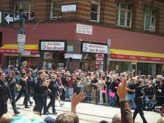 Polic&iacute;as na manifestaci&oacute;n do Orgullo gai