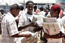 Os editores qu&eacute;ixanse das continuas restrici&oacute;ns