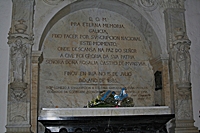 Tumba de Rosal&iacute;a no Pante&oacute;n