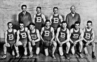 Antiga equipa de baloncesto dos EUA. At&eacute; a tempada 1950-51, non houbo xogadores 'negros' na NBA