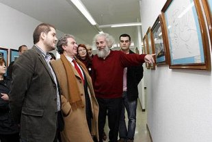 Visita do ministro de Cultura, C&eacute;sar A. Molina, e Iv&aacute;n Puentes, ao Museo do Humor