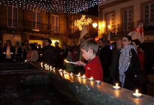 Concentraci&oacute;n na Praza do Toural, en Compostela, o 30 de Nadal / Foto: Xan Muras