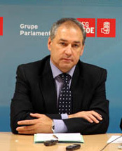 Tom&eacute; Roca fixo a denuncia no Parlamento