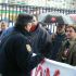 A Polic&iacute;a ameazou con cargar contra os traballadores de Termavi, na manifestaci&oacute;n desta cuarta feira / Foto: CIG