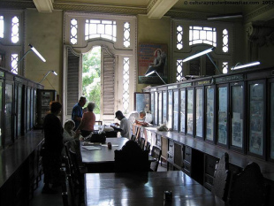 Centro Galego de Cuba. (Flickr: Capit&aacute;n Limiao)