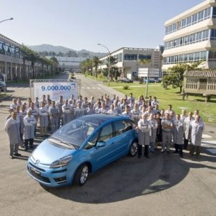 Citro&euml;n chegaba &aacute; s&uacute;a mellor marca de produci&oacute;n. En decembro do ano pasado sa&iacute;a este C4 Picasso, o coche nove mill&oacute;ns