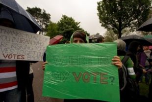 Imaxe dunha das protestas contra os resultados das presidenciais en Ir&aacute;n