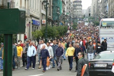 Os traballadores manifest&aacute;ronse polas r&uacute;as de Vigo en varias xornadas