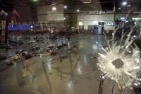 Burato de bala nunha estaci&oacute;n de tren de Mumbai (clique para ampliar)
