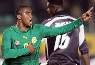 Eto'o, a estrela da selecci&oacute;n de Camer&uacute;n
