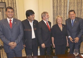 Correa, Morales, Lula, Bachelet  e Ch&aacute;vez, nunha xuntanza sobre o Banco do Sur