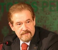 O presidente da Federaci&oacute;n Portuguesa, Gilberto Mada&iacute;l