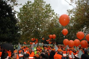Concentraci&oacute;n na Alameda de Compostela, este martes (clique para ampliar)