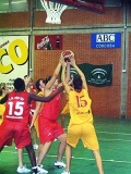 O P&iacute;o XII, de vermello, durante un partido