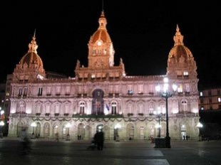 Dende o consistorio coru&ntilde;&eacute;s, Francisco V&aacute;zquez aproveitou para botarlle un pulso &aacute; legalidade topon&iacute;mica
