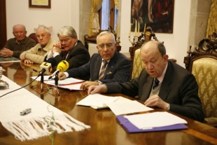 Cacharro Pardo, nunha xuntanza do pleno da Deputaci&oacute;n de Lugo