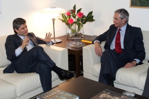 A xuntanza entre P&eacute;rez Touri&ntilde;o e Fernando Mart&iacute;n tivo lugar en Monte P&iacute;o