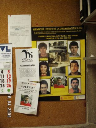 Unha outra foto, chamando a participar no pleno "para ouvir o Sr. Anxo falar da Polic&iacute;a" (clique para ampliar)