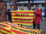 Imaxe duns siareiros catal&aacute;ns, polas selecci&oacute;ns nacionais