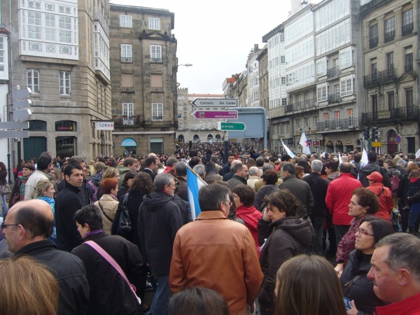 Manifestaci&oacute;n polo dereito a vivirmos en galego